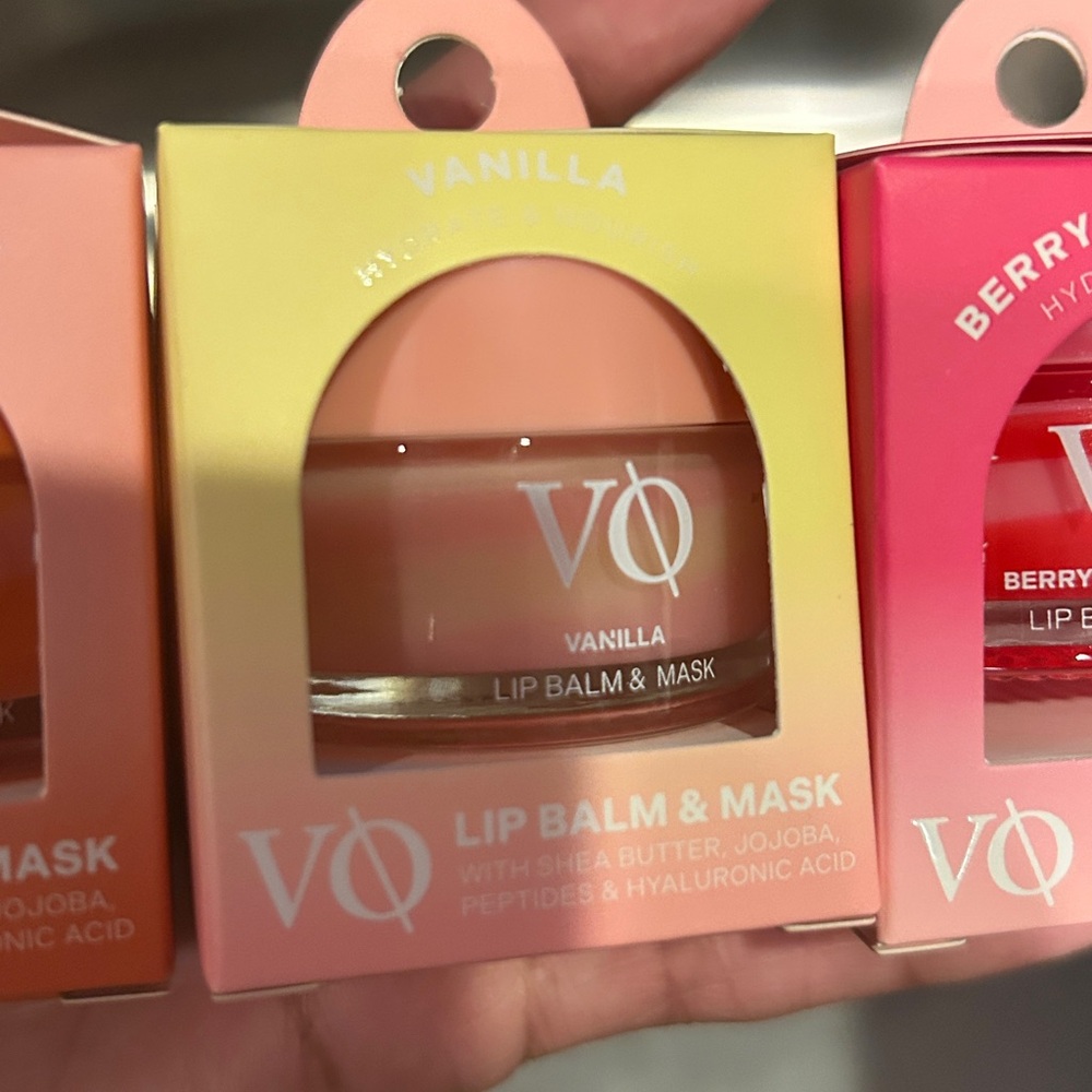 SUPPORT YOUR HOST🙏🏽VQ Lip Balm & Mask ..or Limited Ed Socks🥳🥳❌❌❤️ - Picture 3 of 6